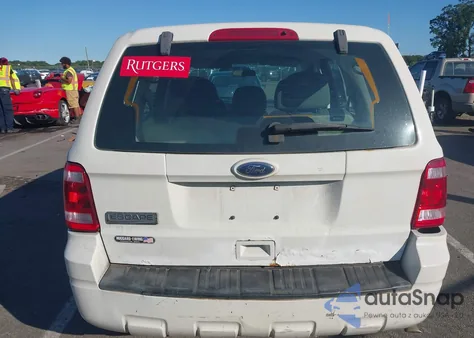 2010 Ford Escape Xls from USA, damaged, VIN 1FMCU9C71AKD02199